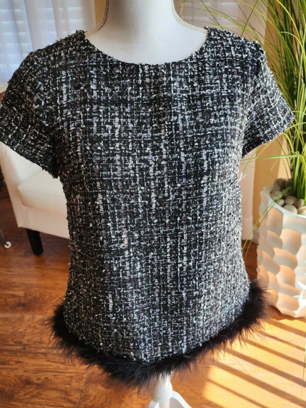 Sail to Sable Tweed Feather Hem Top – NWT